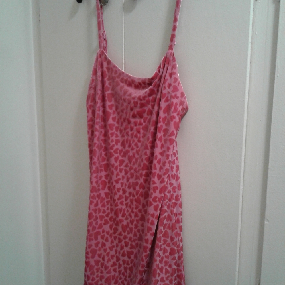 Pink spaggetti strap mini. Hearts designs.